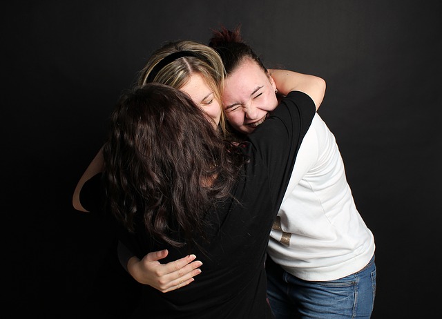 friendship-468851_640