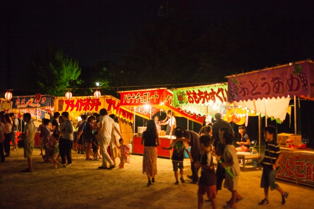 18年夏祭り デートで行くなら おすすめ夏祭り7選 関東編 Light Up ライトアップ