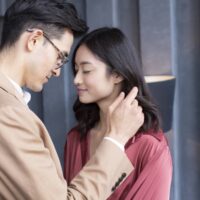 付き合う前のイチャイチャ 許容範囲はどこまで 男女の心理と目的を解説 Light Up ライトアップ