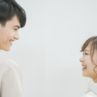 <span class="title">婚活のギモン｜顔で選ぶのはアリ？メリット・デメリットや後悔しないための判断ポイント</span>