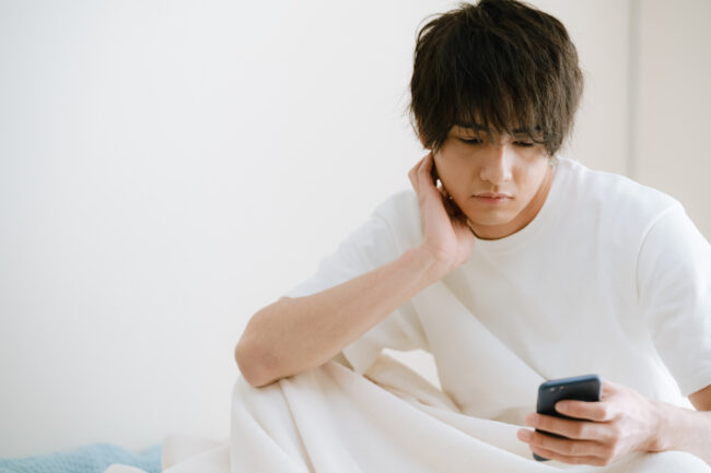 マッチングアプリでモテない男性のイメージ