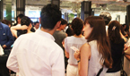 【神戸】華やかな雰囲気の人気Dining 『Robinson三宮店』で毎月開催の婚活パーティー♪天井が高く開放感も抜群です♪ サブ画像3