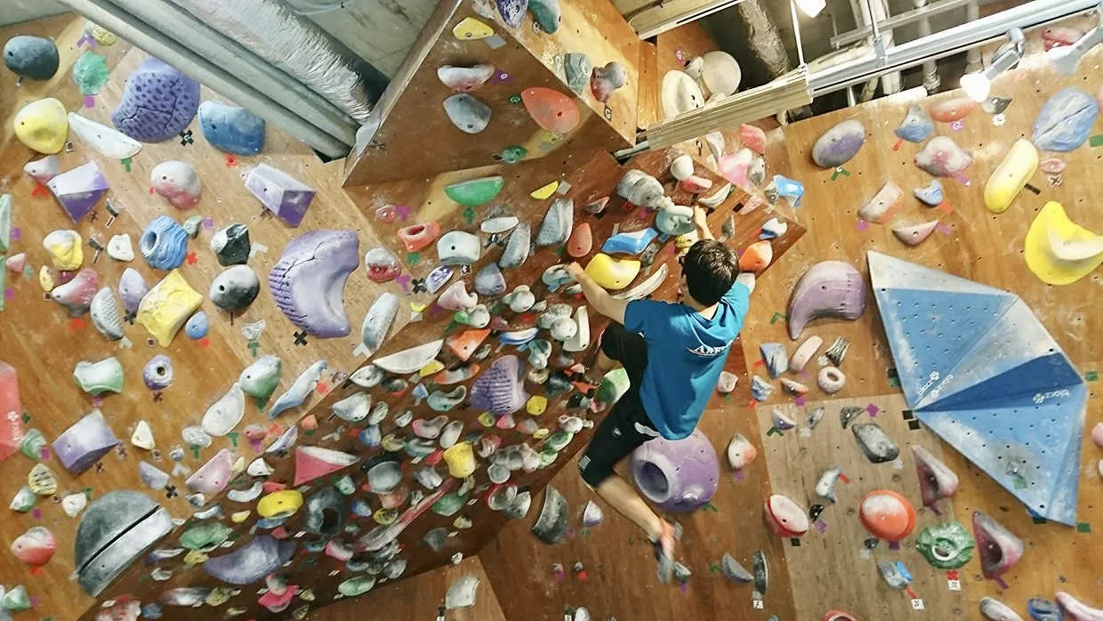 初心者中心☆ボルダリング体験のメインイメージ